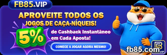 Pessoa usando smartphone para acessar jogos online